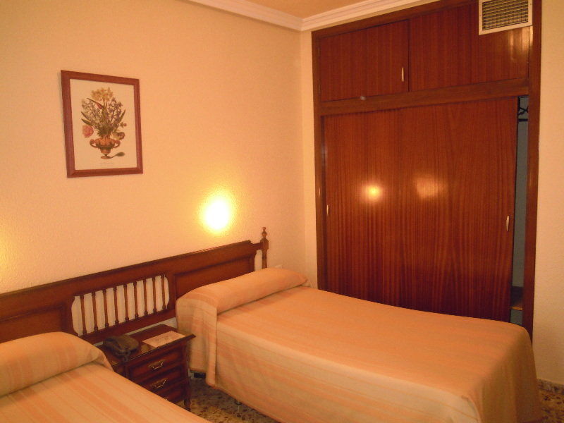 Hotel Los Angeles Almendralejo Bagian luar foto