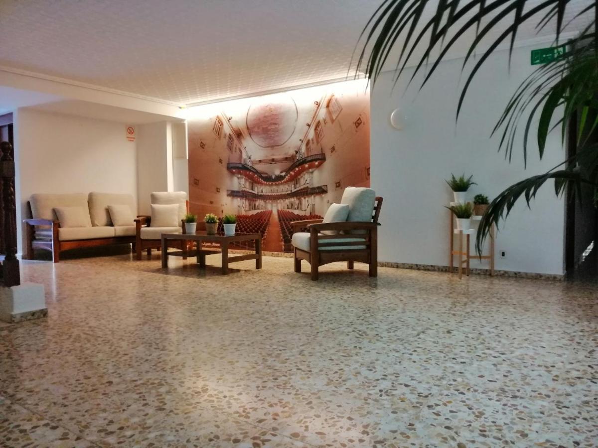 Hotel Los Angeles Almendralejo Bagian luar foto
