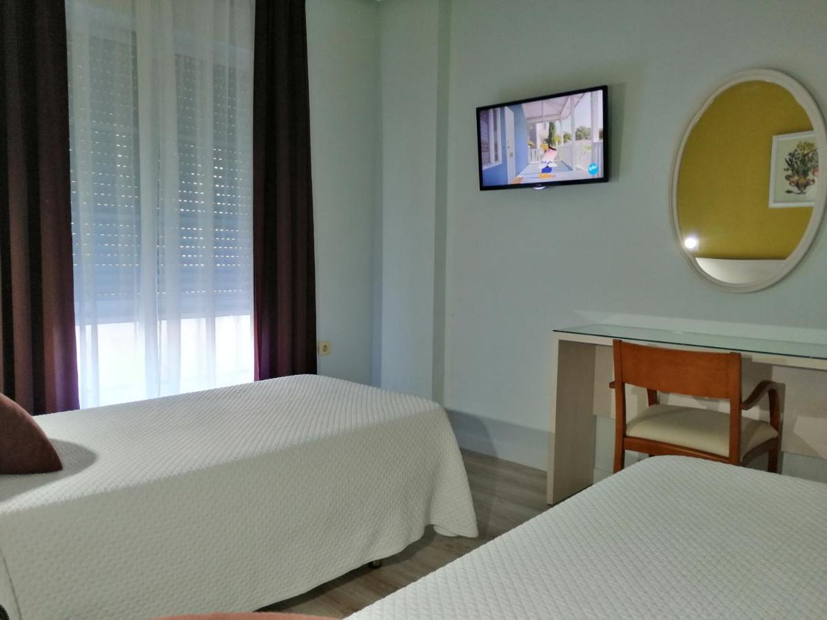 Hotel Los Angeles Almendralejo Bagian luar foto